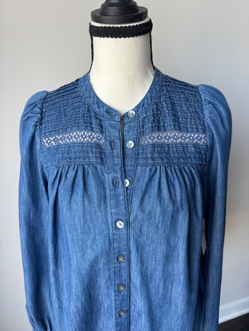 GAP pleated/crochet lace lightweight Denim Shirt- NWT- size XXS